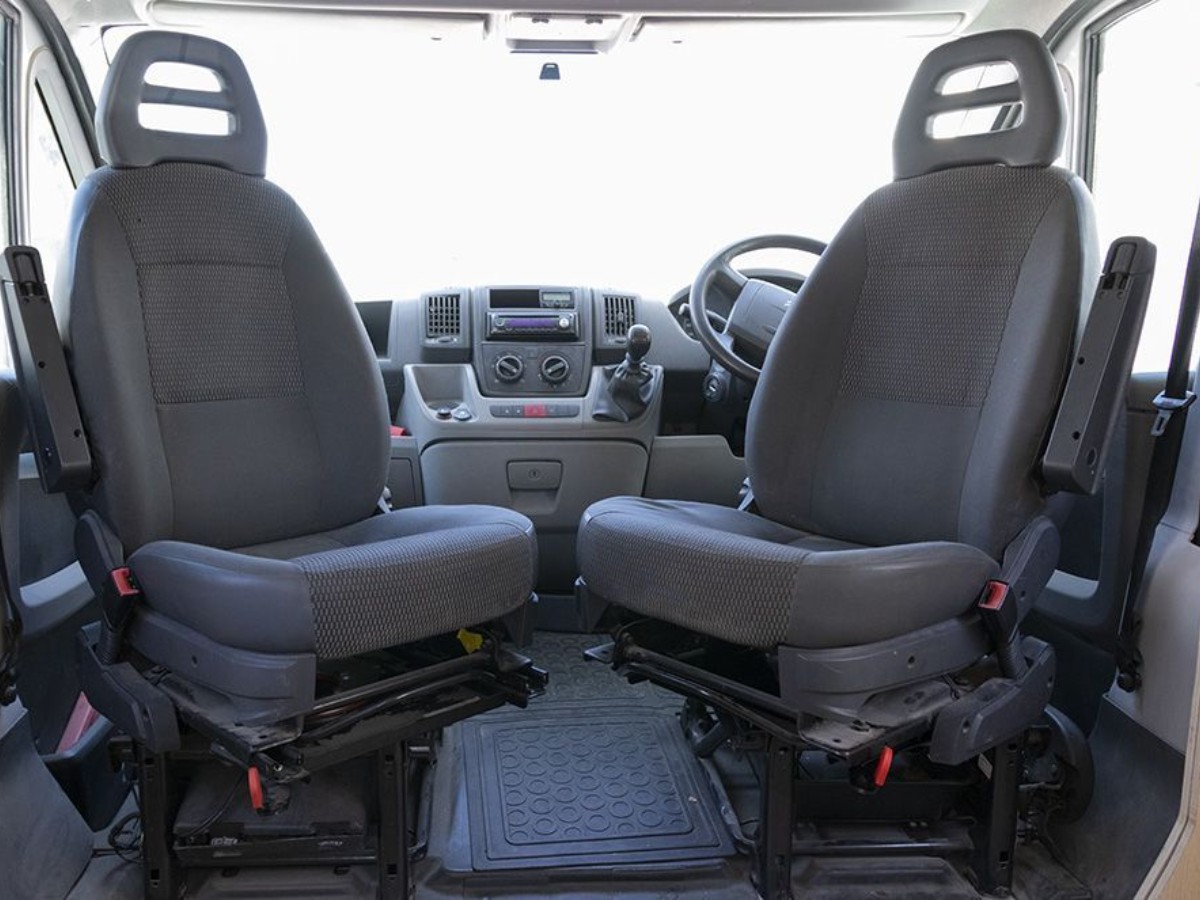 Homologar las bases giratorias de tu furgoneta